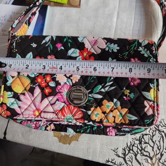Vera Bradley Crossbody Purse - Picture 7 of 9